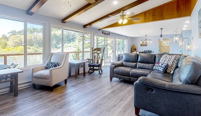 Main House & Studio w/ Private Dock, Hot Tub, Water Views, WiFi & Two Kitchens