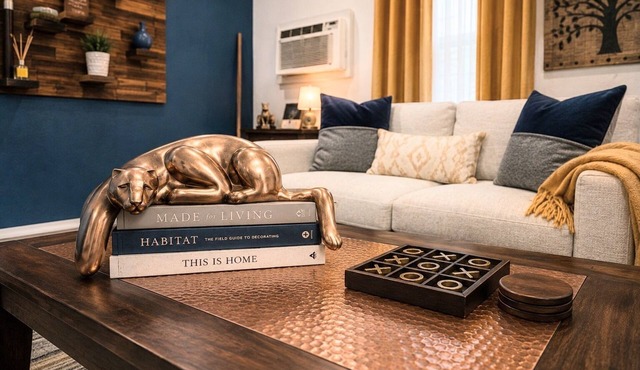 Midtown Gem: 1BR Near Ice Blocks and Top Restaurants!