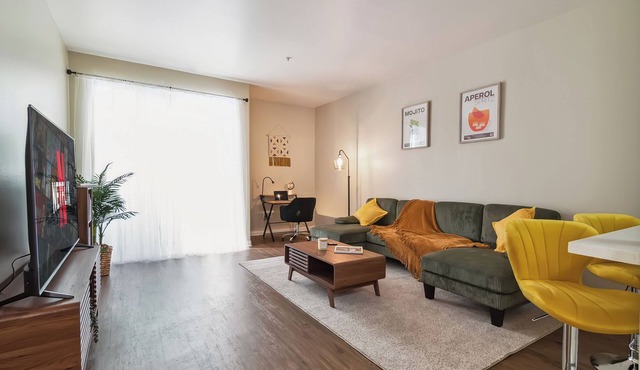Modern 1bd apt in Marina del Rey w Free Parking