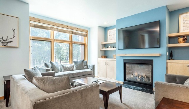 Modern Ideal Ski Location, Views, Heated Garage, Elevator 633