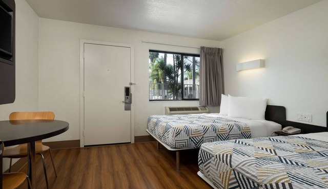 Motel 6 Goleta, CA - Santa Barbara