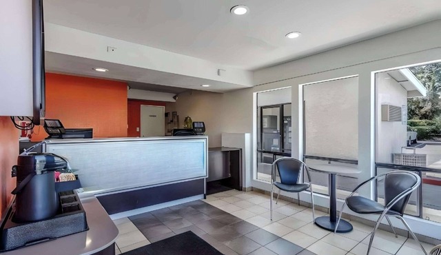 Motel 6 Modesto CA