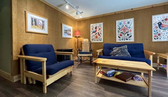 NEW! Pet-Friendly Condo with Patio - Creekside 83