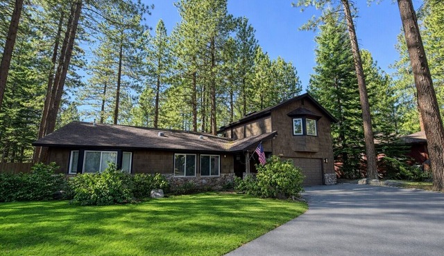 NEW property Private Skyland Beach,Modern Zephyr Cove Retreat,Hot Tub(ZC1034)