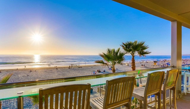 Oceanfront 3BR | South Mission Beach 5
