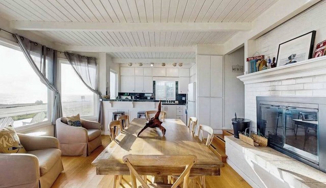 Oceanfront Dog-Friendly Cottage, Bodega Bay