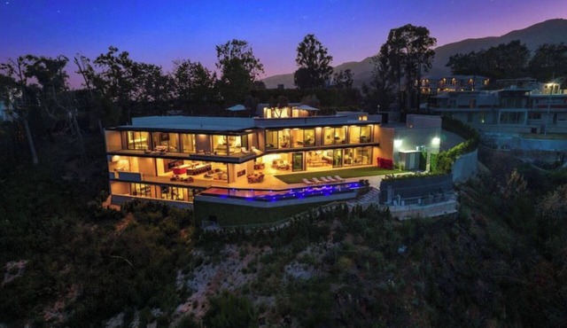 Paseo Panorama - A Sanctuary Above Los Angeles w/ 180° Ocean-to-City Views