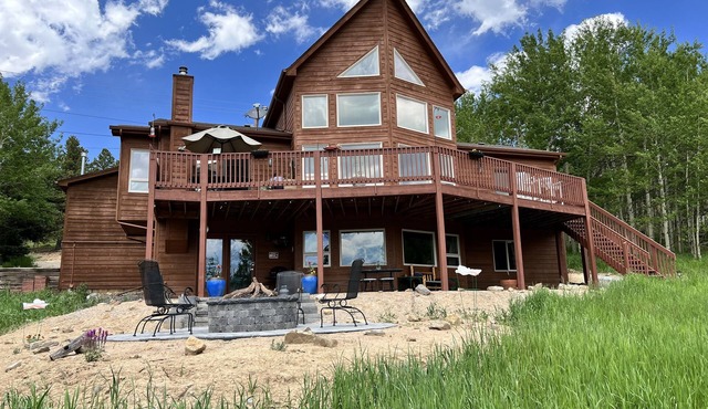 Private, Cozy, and Remote Mountain Apartment in Walk-Out Garden Level w/Patio.