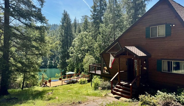Private Lakefront Sanctuary | Cedar Hot Tub + 6 Acres, No Neighbors