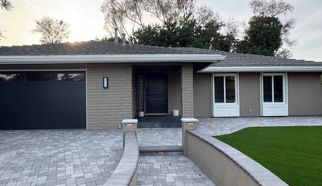 Private Luxury Oasis – Fully Renovated