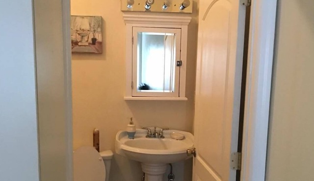 Relax and comfortable 2 BDR apartment