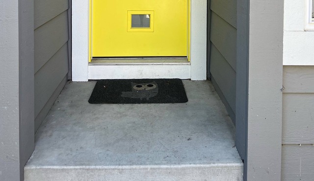 Remodeled pet friendly holiday house, central to wine and coast!