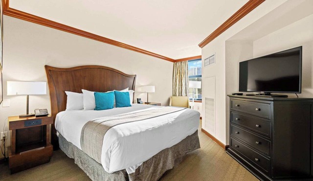 Remodeled Second Floor Valley View suite