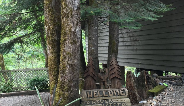 River Vista Vacation Homes