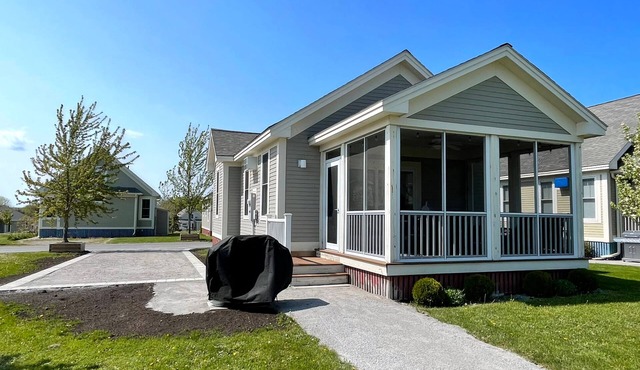 Sandbanks Cottage Resort Villa In Beautiful Prince Edward County