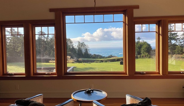 Sea Fox Lodge-Lux secluded & serene ocean view estate on 11 private acres.