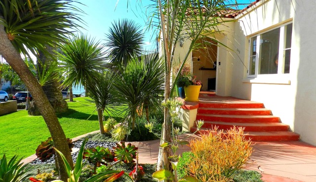 Seaside Spanish Casa, Steps to the World Famous Surf Windansea Beach of La Jolla