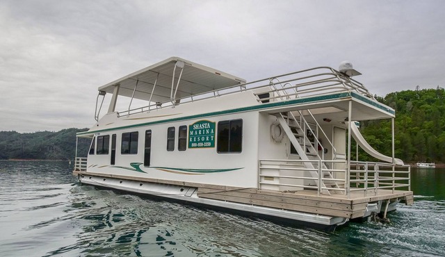 Shasta Marina to Packers Bay Mirage II Houseboat