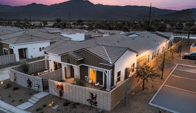 Sleeps 20 | Two 4BR Homes | Resort Pool + Hot Tub + Firepit | Summerwell