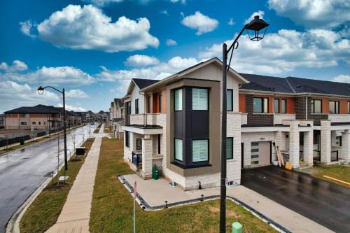 Smart & Cute 1BR Basement Apartment-Milton
