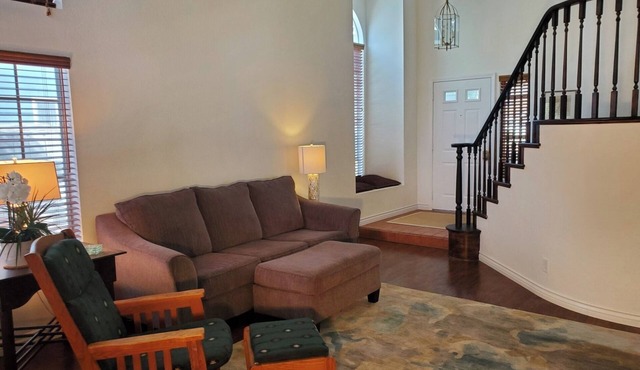 Snowbird Rental 2-bedroom house in peaceful Port Hueneme - Ventura Area.