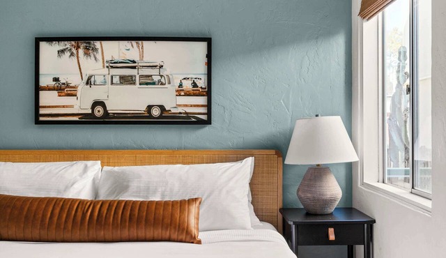 South Mission Beach Bungalow