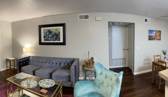 Spacious 1-bedroom apartment with pool and gym
