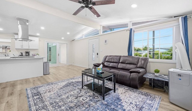 Spacious 4BR/3BA Getaway/Fast Bay Area Commute