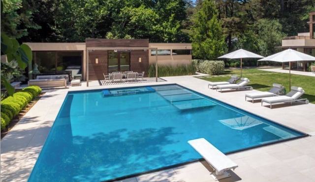 Stunning Guest Cottage with Pool in the Heart of Ross
