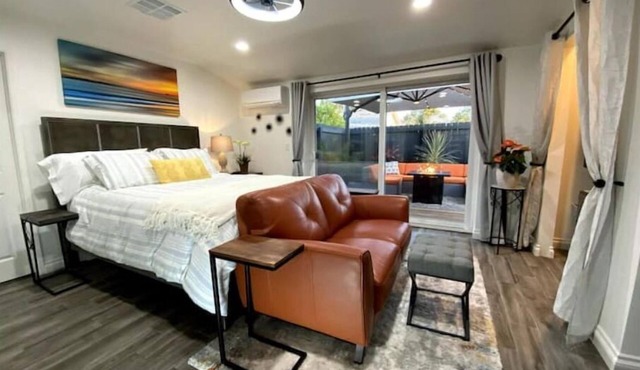 Sunrize Destinations - Modern studio on the Mesa in Santa Barbara