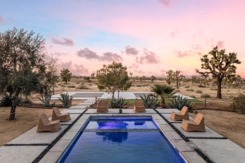 Sunset Grove By The Cohost Company