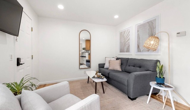 Swell House Santa Cruz -Suite 4