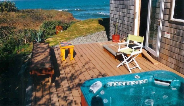 *The Casa Del Sol – Oceanfront Spanish Style Villa * Hot Tub * Amazing Views