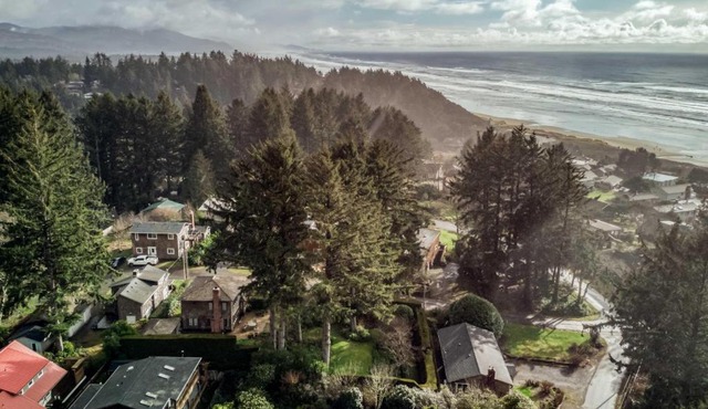 The NeahKahNie House - Meredith Lodging