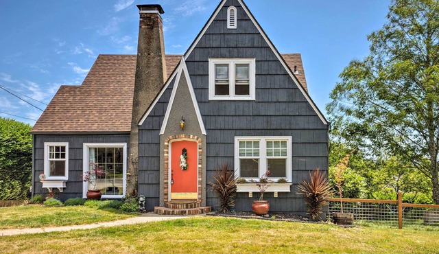 The Old McCullough Home w/Rooftop Deck, View