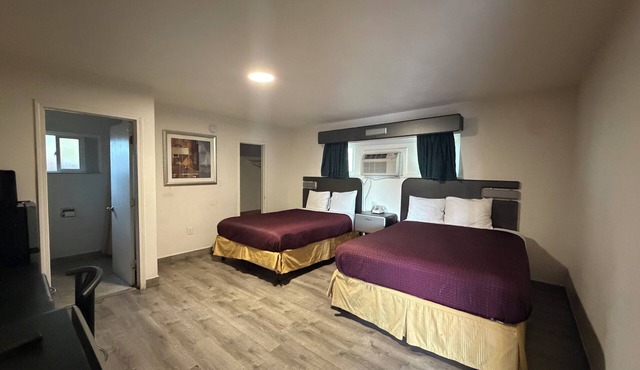 Townhouse Motel