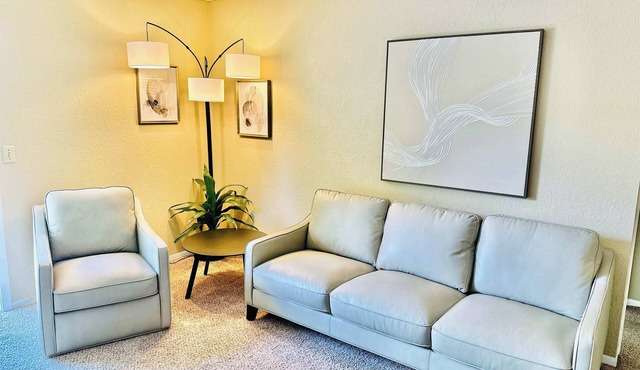 Tranquil Green Hideaway/2Baths/Sleeps 7