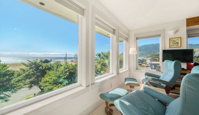 Tranquil Treasure MCA#644 Oceanview, Steps to beach, Perfect Couples getaway
