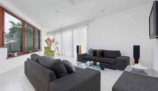 Two-level Apartment | Large Terrace | Close to the Lake