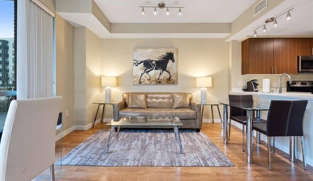 Upscale 1BR | Laundry + Kitchen | Near Convention Center