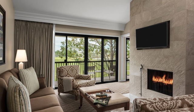 Visit Napa County! 3 Convenient Suites w/FREE Parking, Onsite Golf Course, Pool