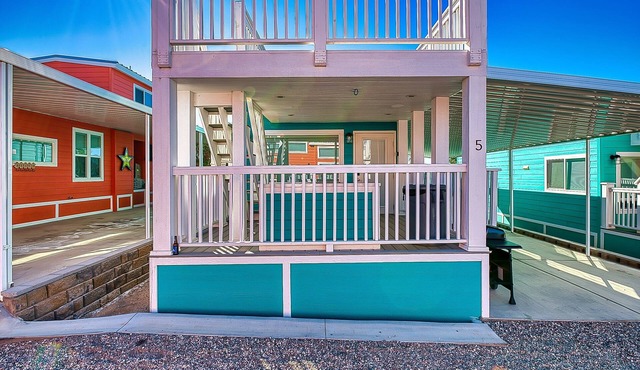 Viva la Vida Loca! Roadrunner resort