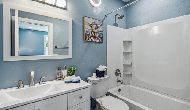 West Arvada Peaceful 1-bedroom condo - New Construction, Spacious Patio & AC