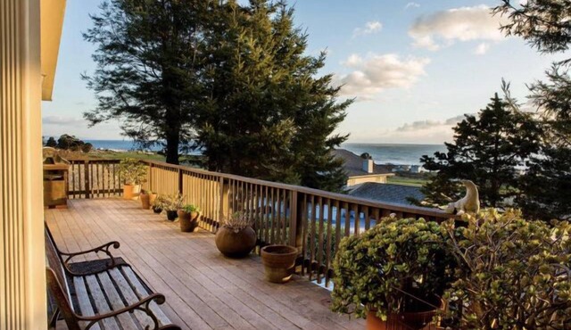 Whitewater Ocean Views, Walk to Beaches, Family Friendly