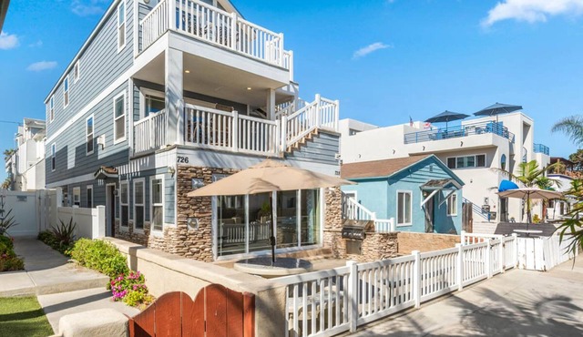 WOW…6BR ! S. Mission Beach AC 4 Houses to beach Pet friendly