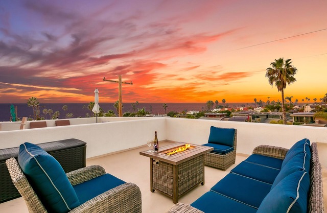 Beachside Mission Home with Ocean-View Rooftop Fire Pit & WiFi - Walk to Beach