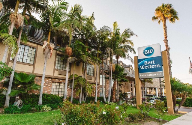 Palm Garden Inn 