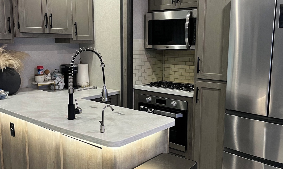 Merced County House | Charming 2-bedroom RV in brilliant Atwater with WiFi, AC