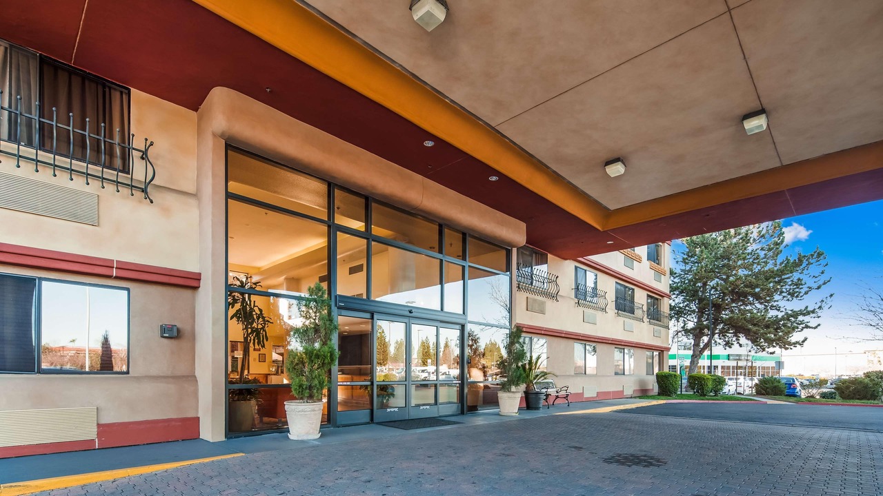 Photo of Buildings in Roseville