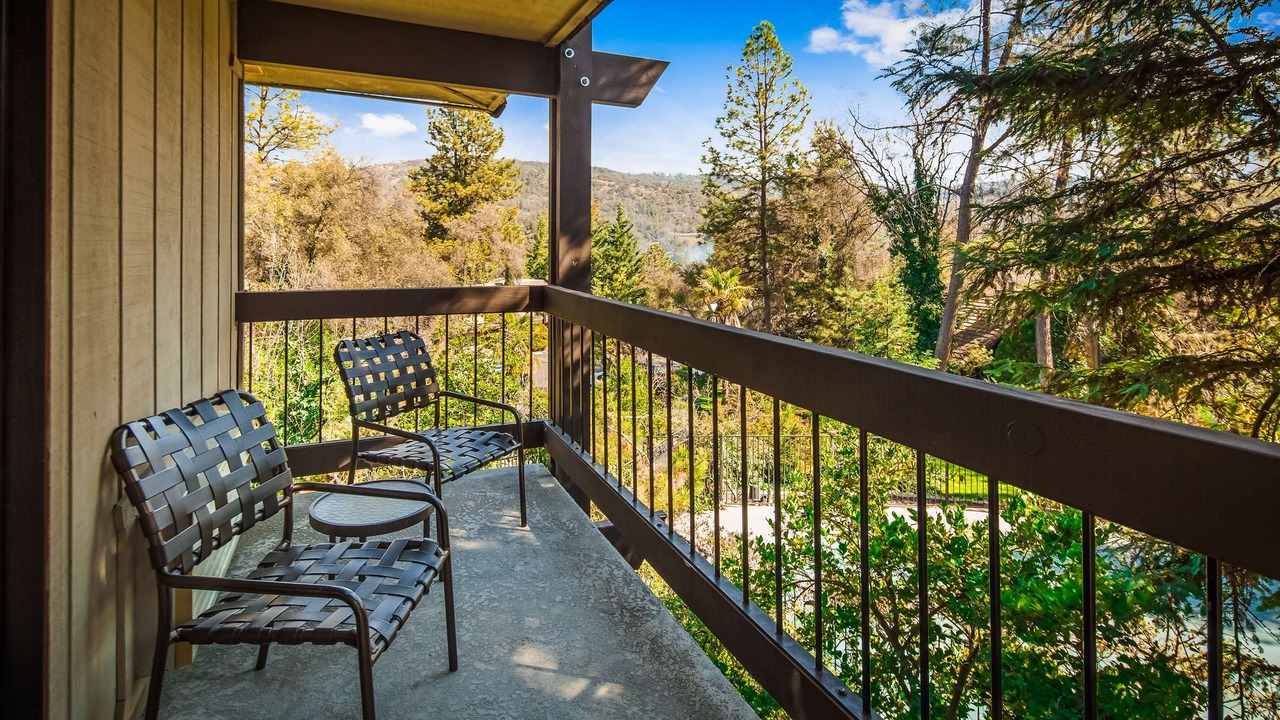 Photo of Patio Balcony in Oakhurst